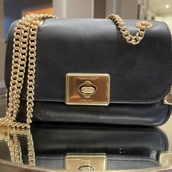 Coach chain crossbody bag (SOLD) - Picture 1 of 4